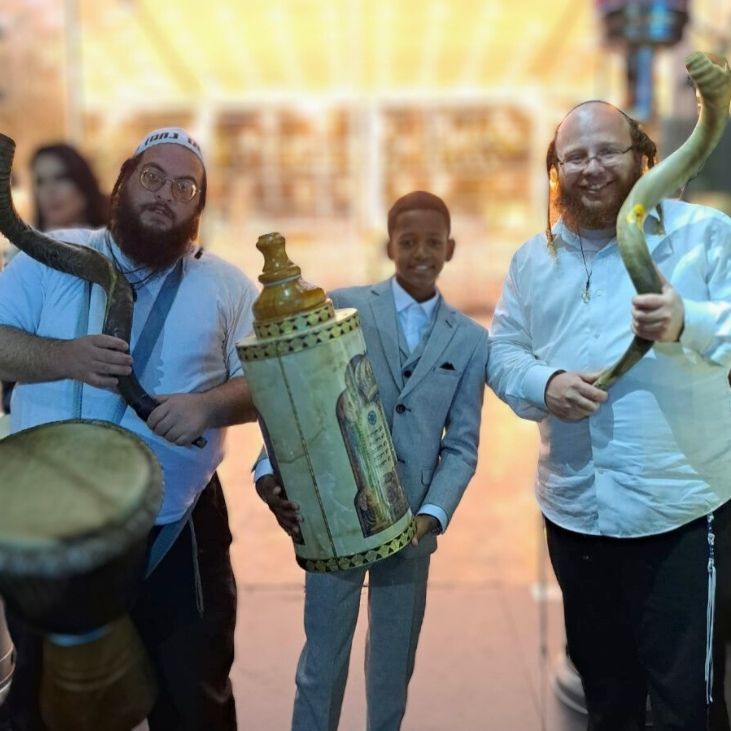 משמחים חתן בר מצווה